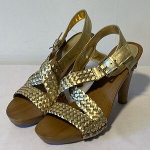 Nine West Gold Braided Sandal w/Faux Wood Heel size 8